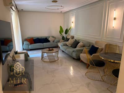 Take advantage of this excellent opportunity to rent a fully furnished, first-occupancy apartment with premium custom finishing, located in one of the