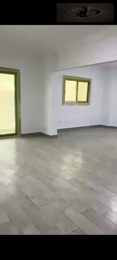 للبيع شقة في اللوتس الجديدة أمام مول اجورا
