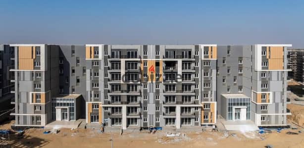 Two-bedroom apartment for sale in Haptown Compound at a bargain price