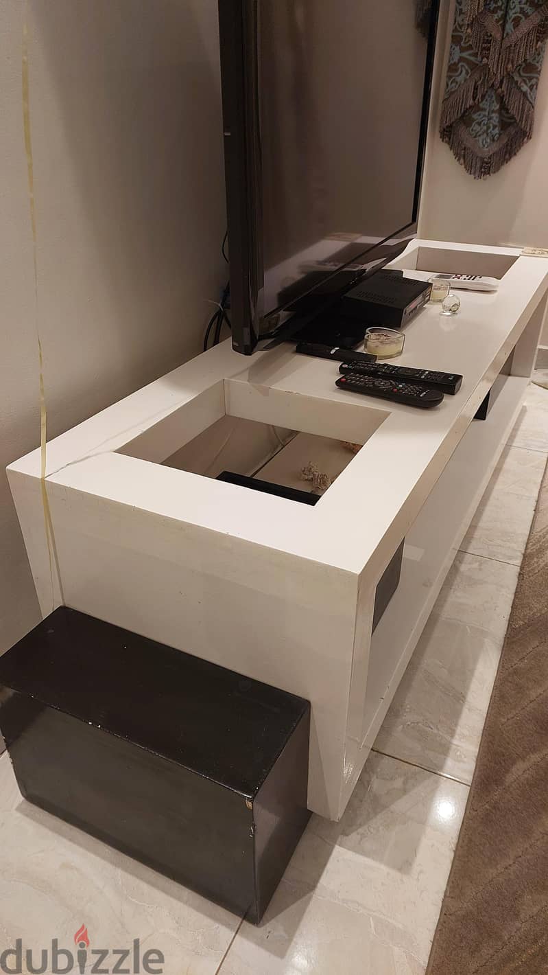 Natural Wood TV Table 1