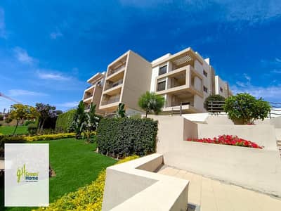 شقة مع حديقة للبيع في المراسم _ فيفث سكوير - القاهرة الجديدة. تشطيب كامل مع مكيفات هواء، جاهزة للسكن.