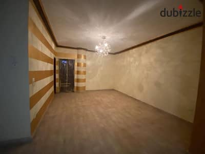 For rent 400 meters on the middle link 4 rooms 3 bathrooms with a private entrance