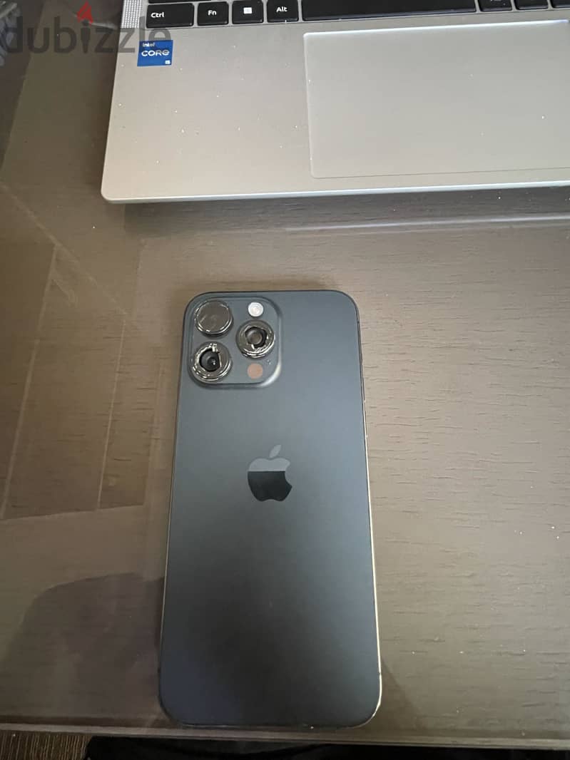 Apple - iPhone 15 Pro Max 3