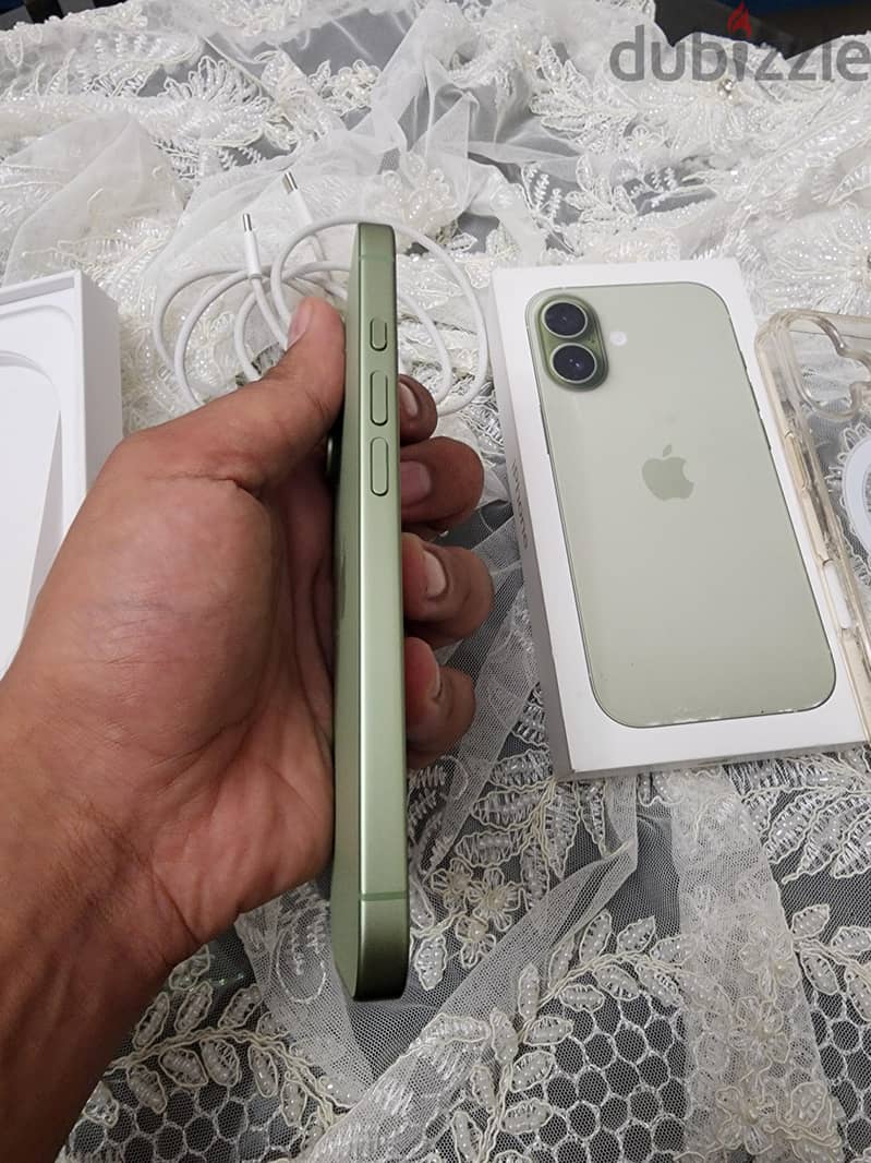 Apple - iPhone 17 ايفون ١٧ 2