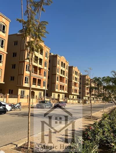 شقة بحري بفيو لاندسكيب مفتوح وموقع استثنائي في منطقة حدائق اكتوبر