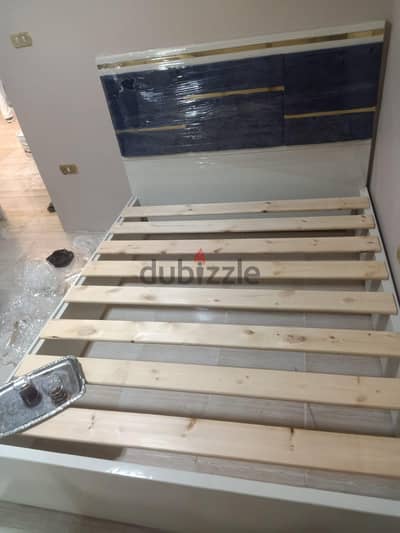بيع اوضه نوم وسفره ست كراسي بحاله جيده جدا استخدام ثمان شهور