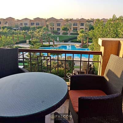 Ready To Move Now, penthouse,((220 meters + roof)), the finest location stone, Fifth Settlement, next to Katameya Heights, New Cairo