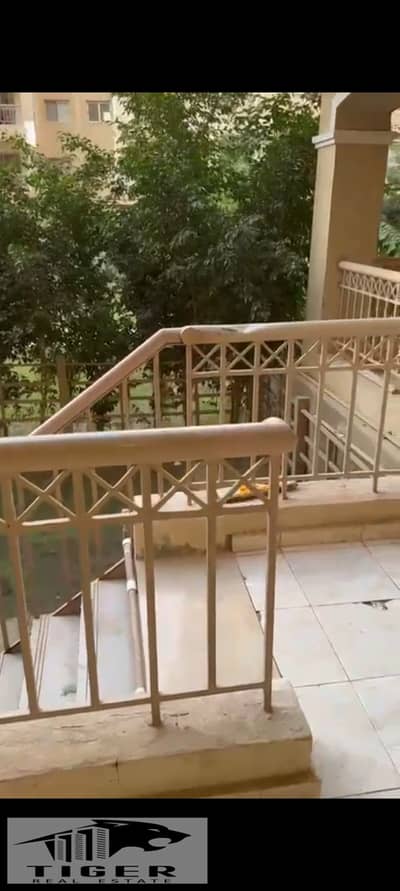Ground floor apartment with a garden for cash sale in Madinaty b2