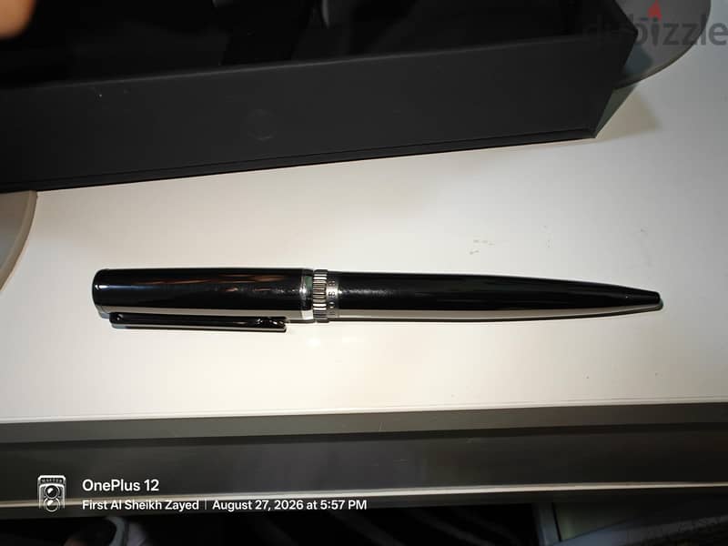 Hugo Boss ball point pen 3
