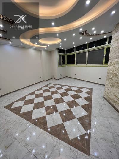 شقه للبيع فى المنتزه امام ابراج الشيراتون \ كود الوحده : AA01043