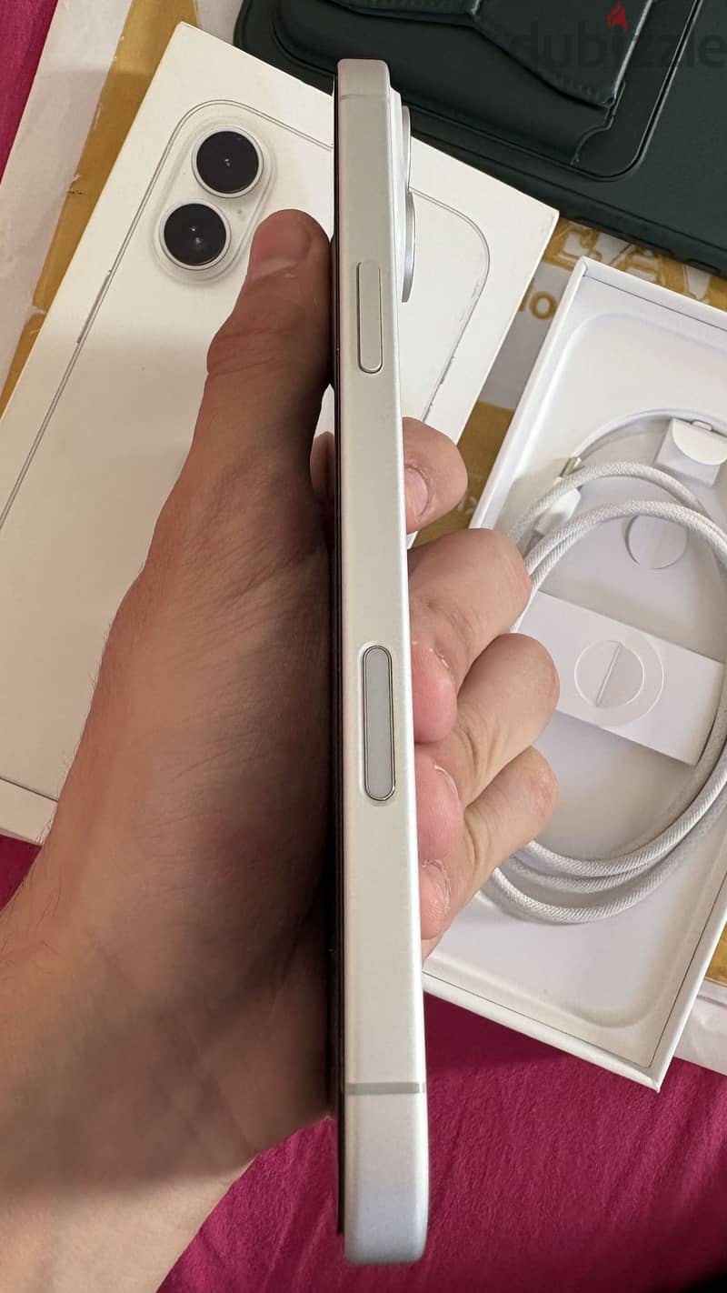 Apple - iPhone 16 Plus 2