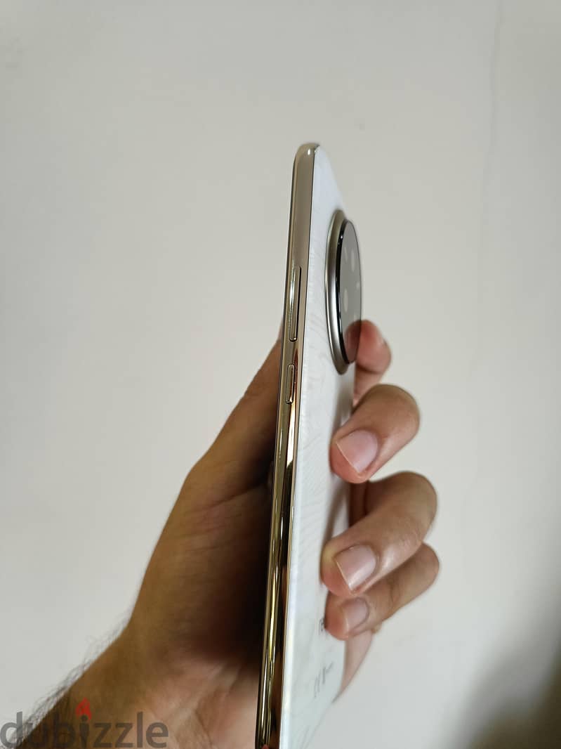 Realme 14 Pro plus 5g 4