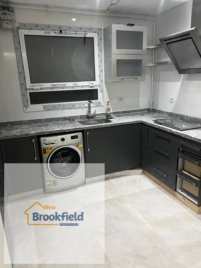 ستوديو اول سكن للايجار بالمطبخ والتكييفات واجهزة فى كمبوند هايد بارك نيو كايرو  Studio for Rent with Kitchen, ACs & Appliances in Hyde Park New Cairo