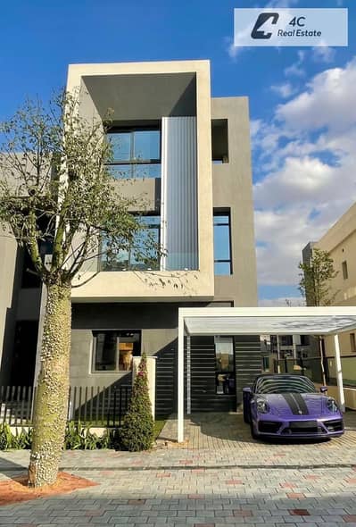 امتلك فيلا بلتقسيط بسعر مميز و مساحه واسعه و برايم لوكيشن- اوبن فيو - FOR SALE IN SAADA NEW CAIRO