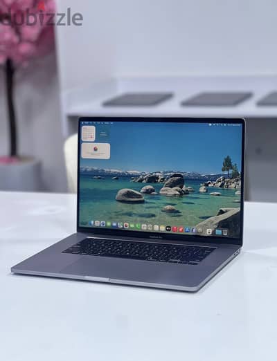 Macbook Pro 2019 16-inch i9 GPU 8G