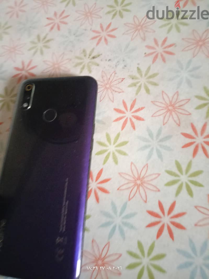 ريلمى 3 10