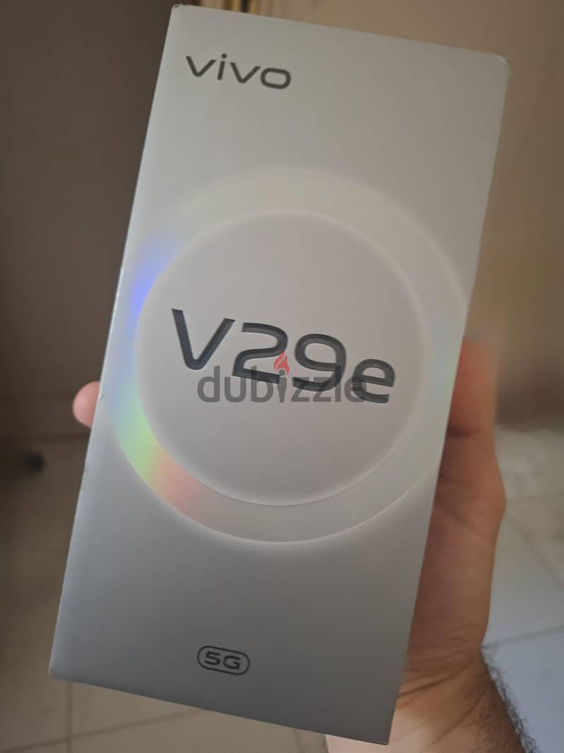 فيفو V29E 1