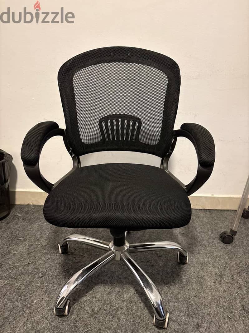 Office Desks and chairs 1