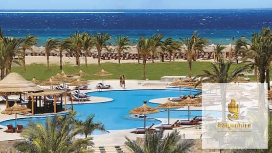 شاليه روف للبيع مفروش بالكامل في امواج الساحل سيدي عبد الرحمن استلام فوري فيو مفتوح علي اكبر بحيره وتري البحر