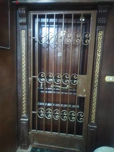 باب حديد