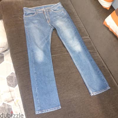 بنطلون levis  كوبى مقاس ٣٢ جديد لم يستخدم