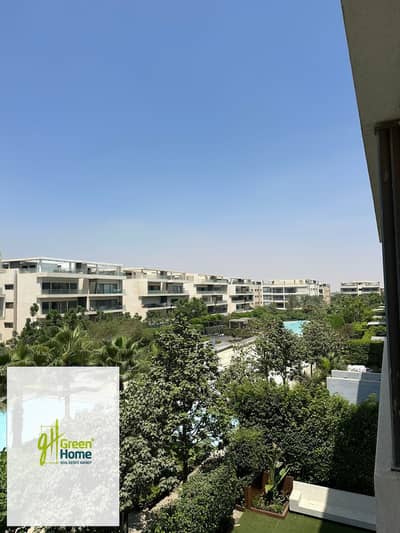 Apartment with Garden Direct Lake for Sale in Lake view Residence 2 New Cairo