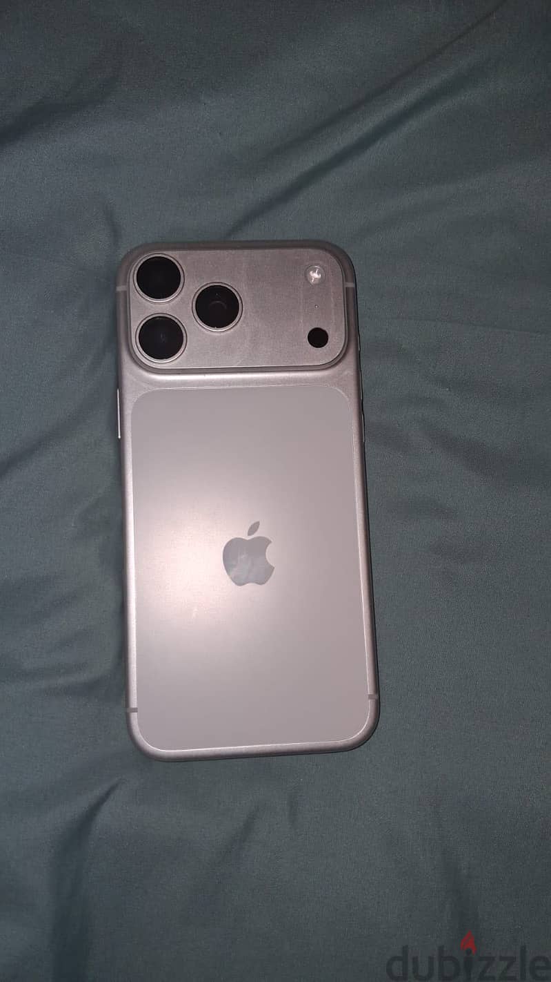 Apple - iPhone 17 Pro Max 2