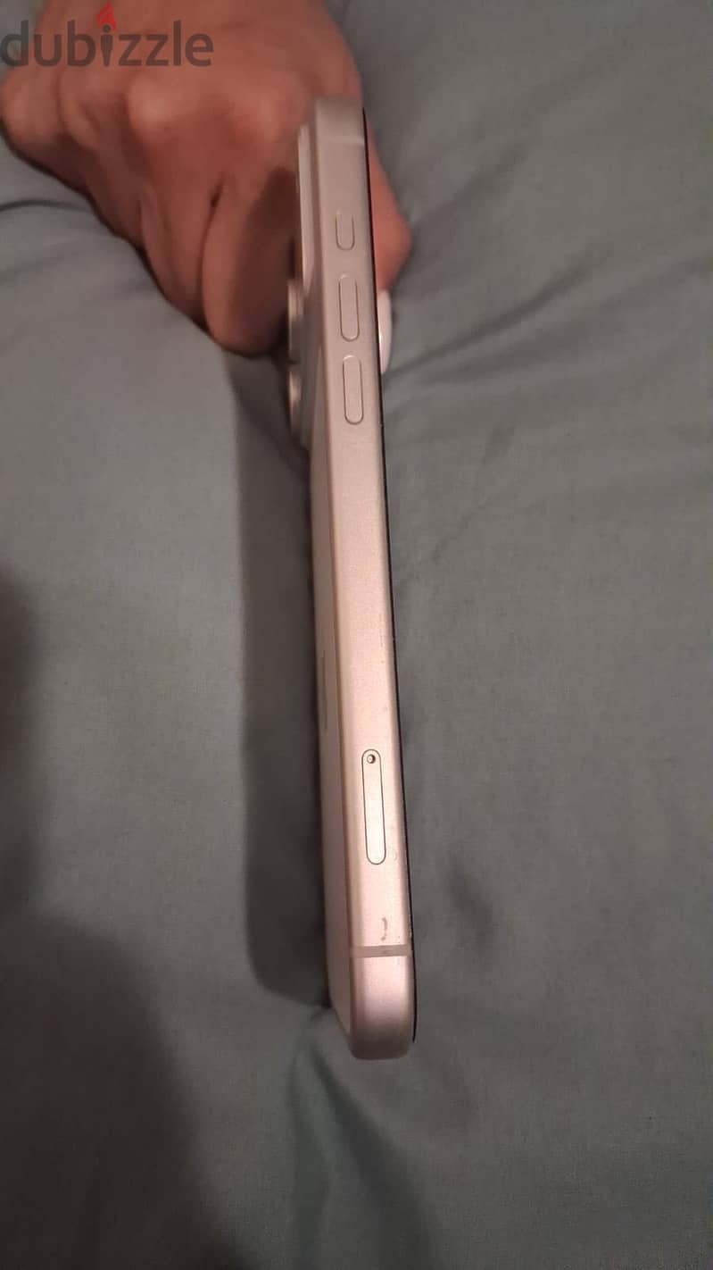 Apple - iPhone 17 Pro Max 4