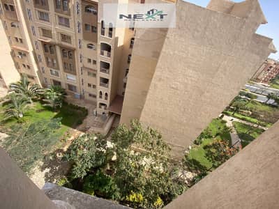 للايجار في مدينتي قانون جديد شقه 140 م في b2 فيو جاردن اول سكن بحري صريح غير مجروحه نهأئيا قريبه جدا من الخدمات دقايق من نادي مدينتي ومجمع البنوك لقطه