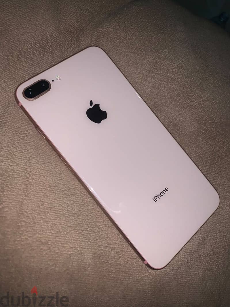 آبل - آيفون 8 بلس 8