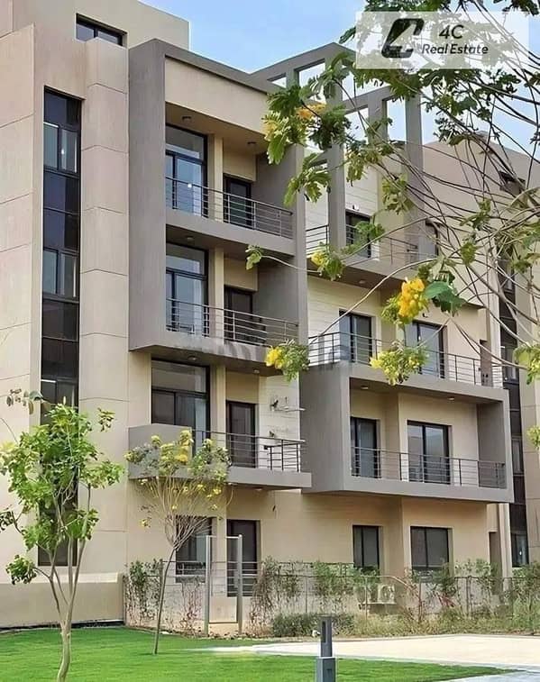 Penthouse for sale 170 ready to move  Fully Finished with Kitchen and AC prime location in Al Marasem Fifth Square Fifth Settlement New Cairo