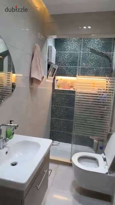 Apartment for sale, 175 sqm, ultra-super-lux finish, located on Al-Mazloum Street—just steps away from the main Al-Mithaq Road—in the Zahraa Nasr City