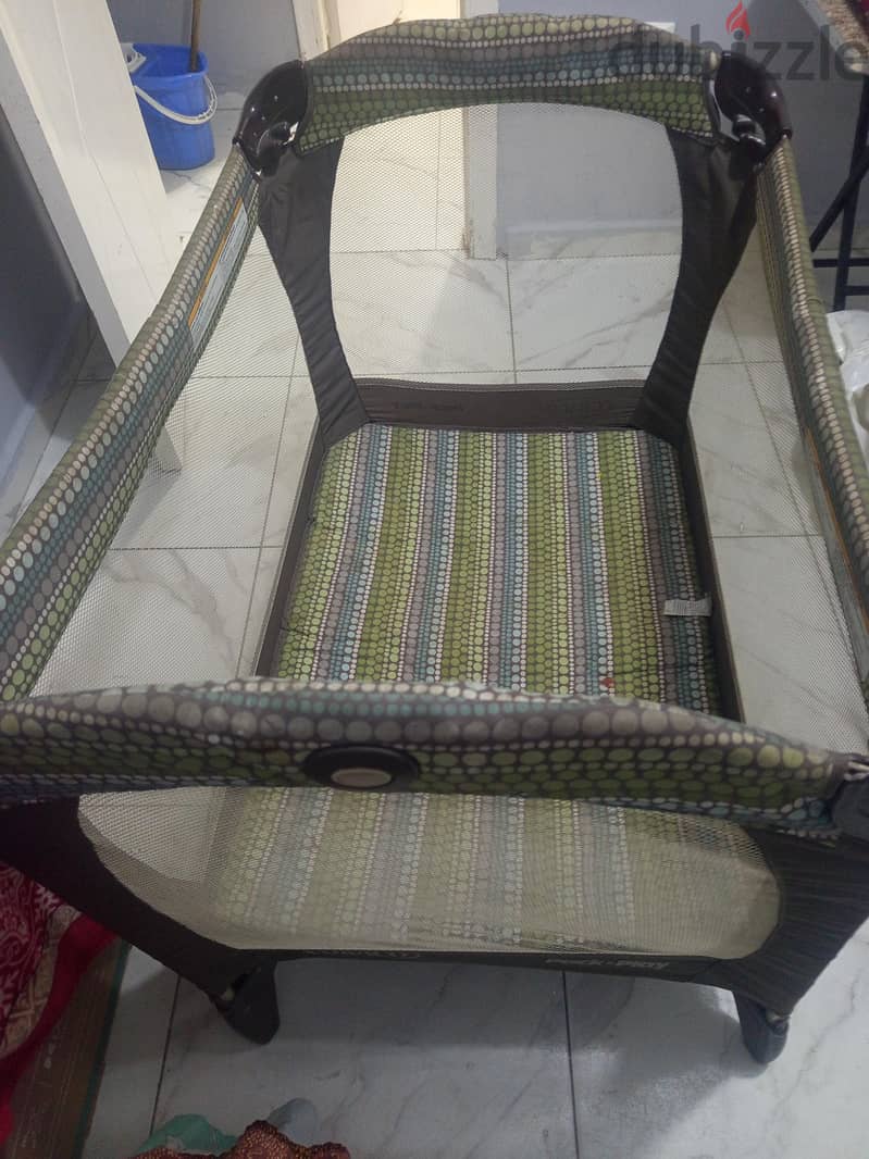 سرير اطفال 3