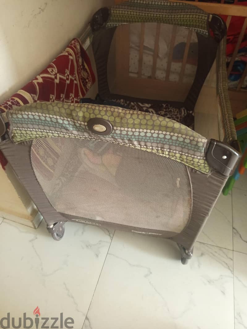 سرير اطفال 4