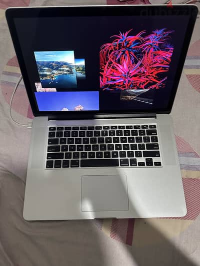 للبيع مام بوك برو ١٥ inch ميد ٢٠١٤ بحاله جيده جدا