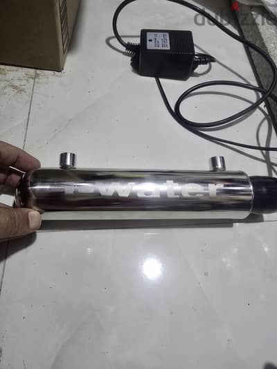 I - Water UV
