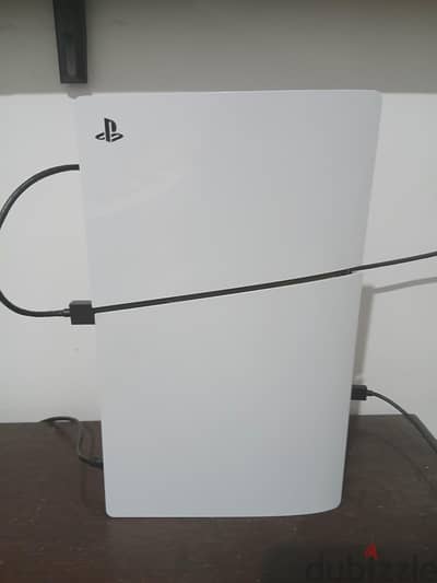 PLAYSTATION 5 WITH 2 JOY STICKS بلاستين ٥ مع دراعين