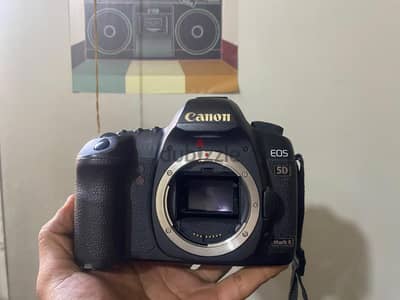 Canon EOS 5D Mark II + عدسات مميزة