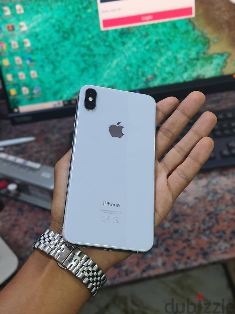 Apple - iPhone XS Max 2