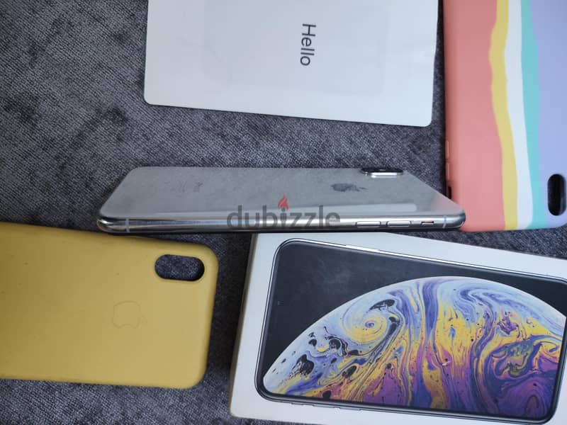 Apple - iPhone XS Max 5