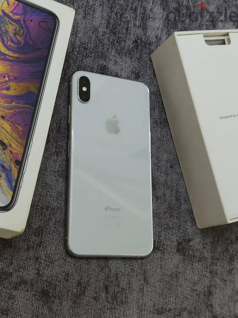Apple - iPhone XS Max 6