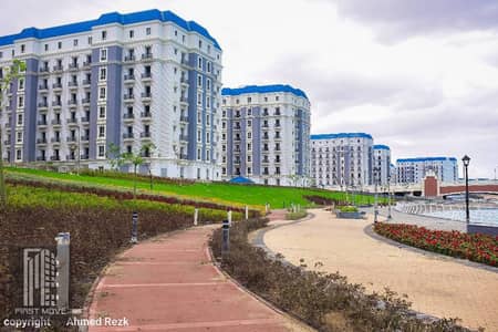 Apartment for sale in the Latin Quarter, New Alamein, landscape view, immediate occupancy, ultra-super-lux finishing, minutes from Sidi Abdel Rahman