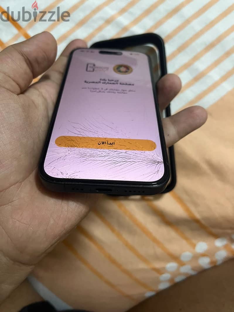 آبل - آيفون 15 برو 3