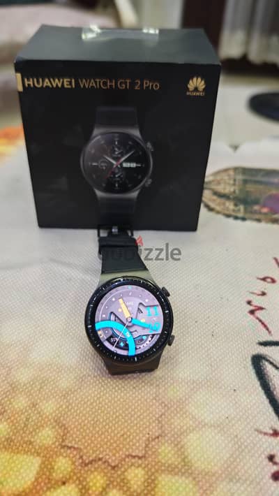 ساعة هواوي Huawei Watch GT 2 Pro بحالة ممتازة بالعلبة الأصلية