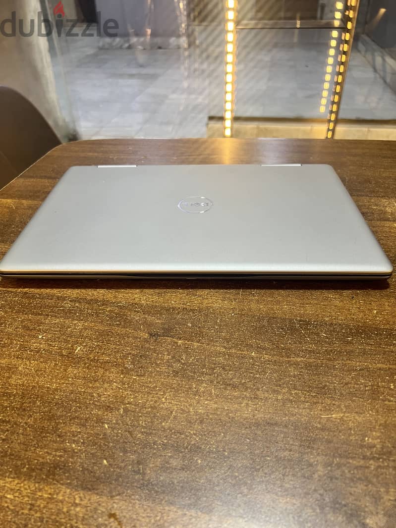 Dell ispiron 7573 2