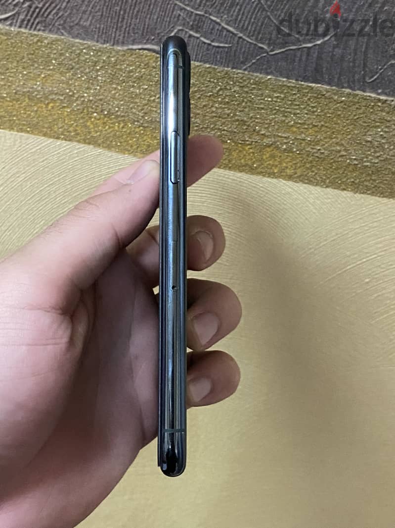 Apple - iPhone 11 Pro 1