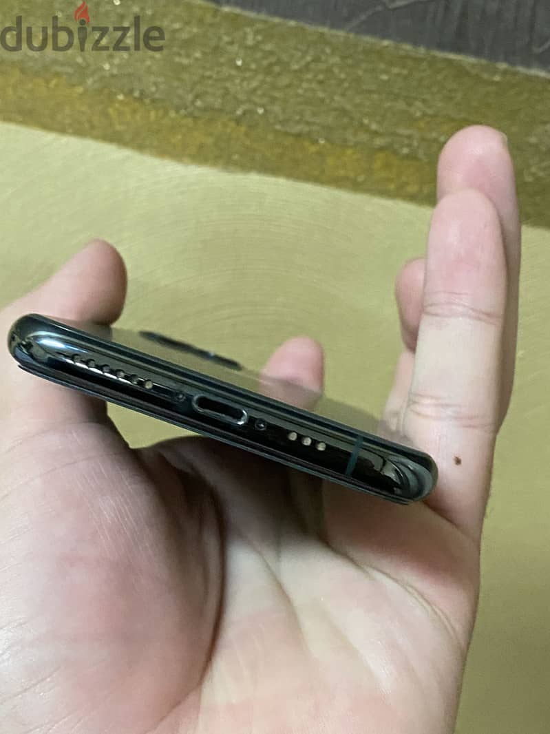 Apple - iPhone 11 Pro 3