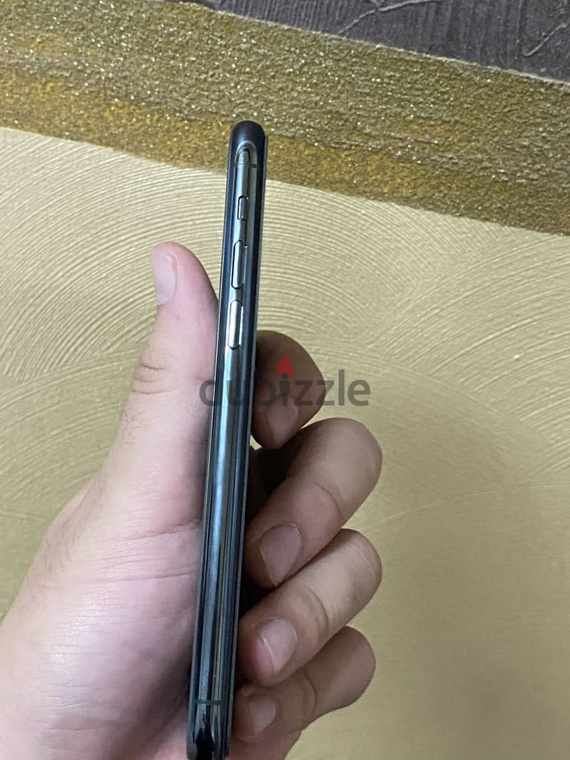 Apple - iPhone 11 Pro 4