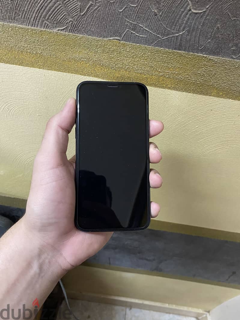 Apple - iPhone 11 Pro 7