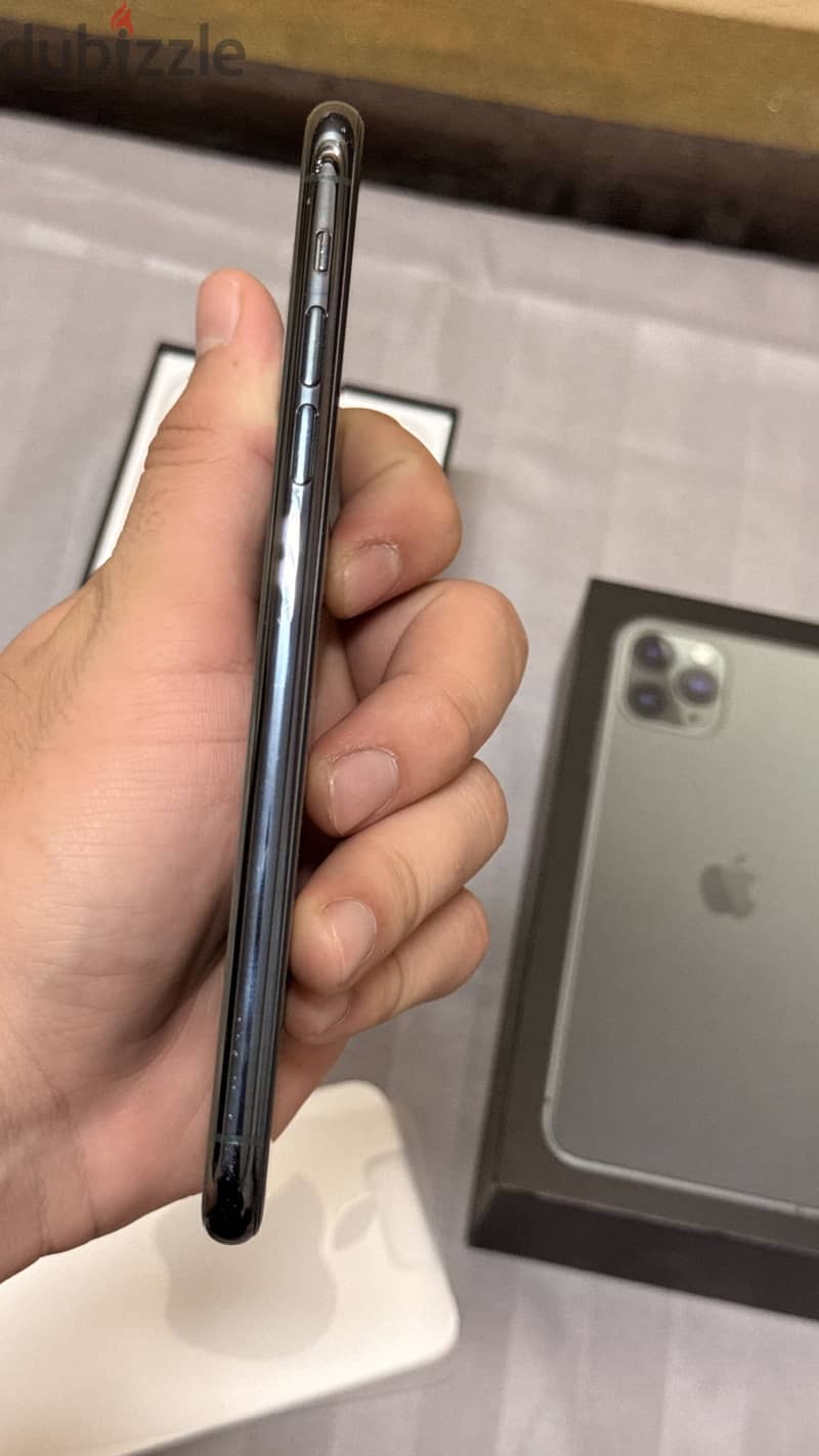 Apple - iPhone 11 Pro Max 4